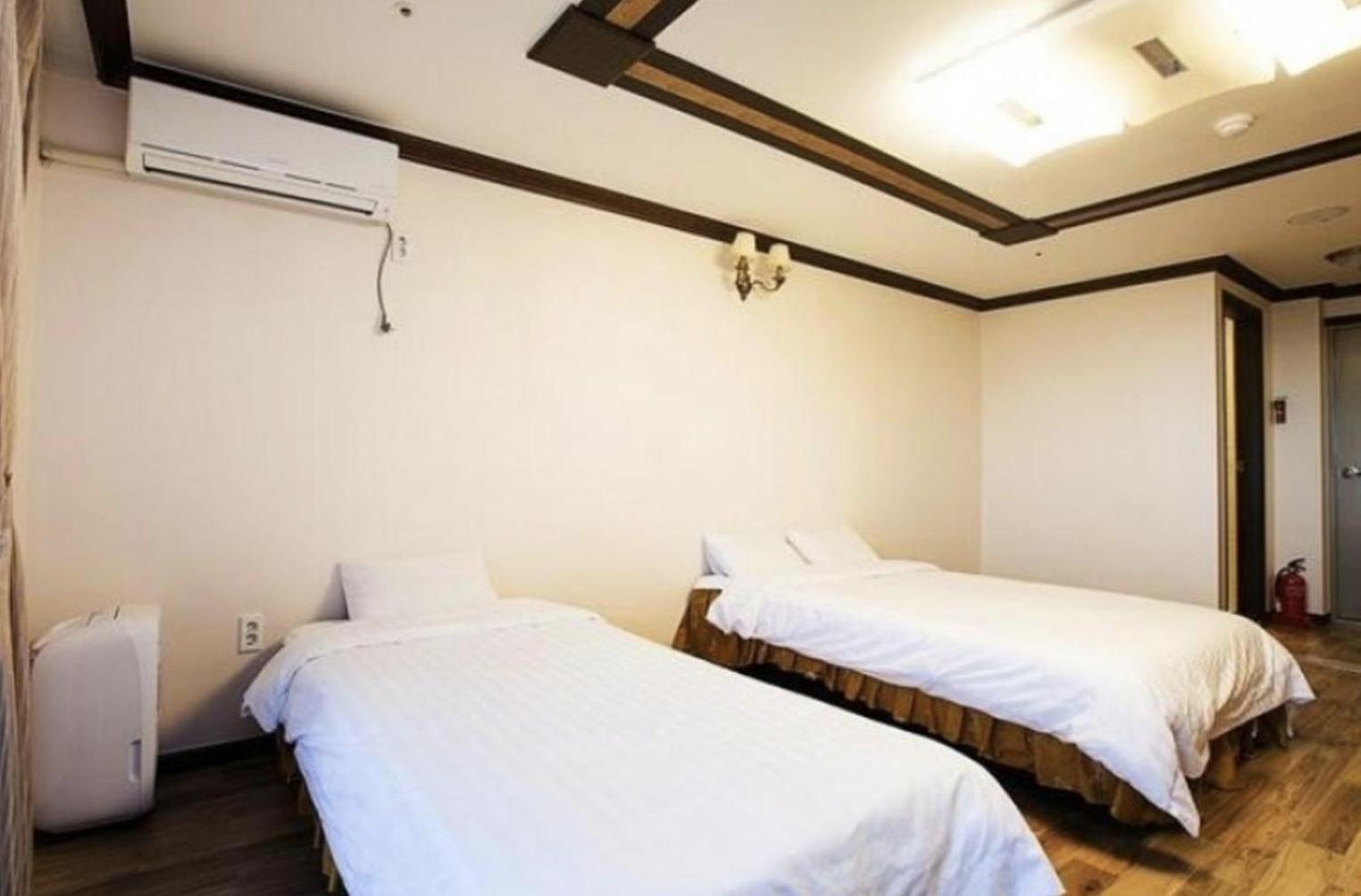 Jeju Ts Youth Hostel & Resort Согвипхо Экстерьер фото