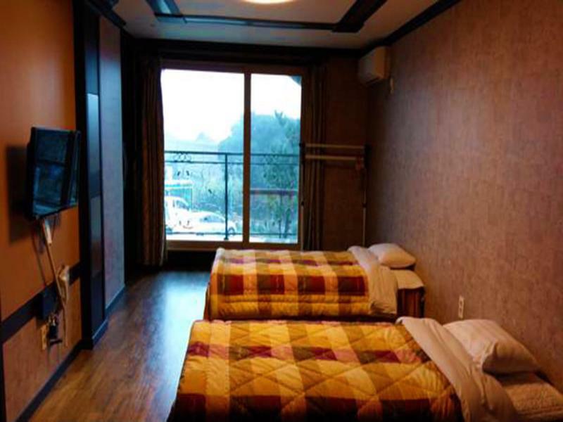 Jeju Ts Youth Hostel & Resort Согвипхо Экстерьер фото