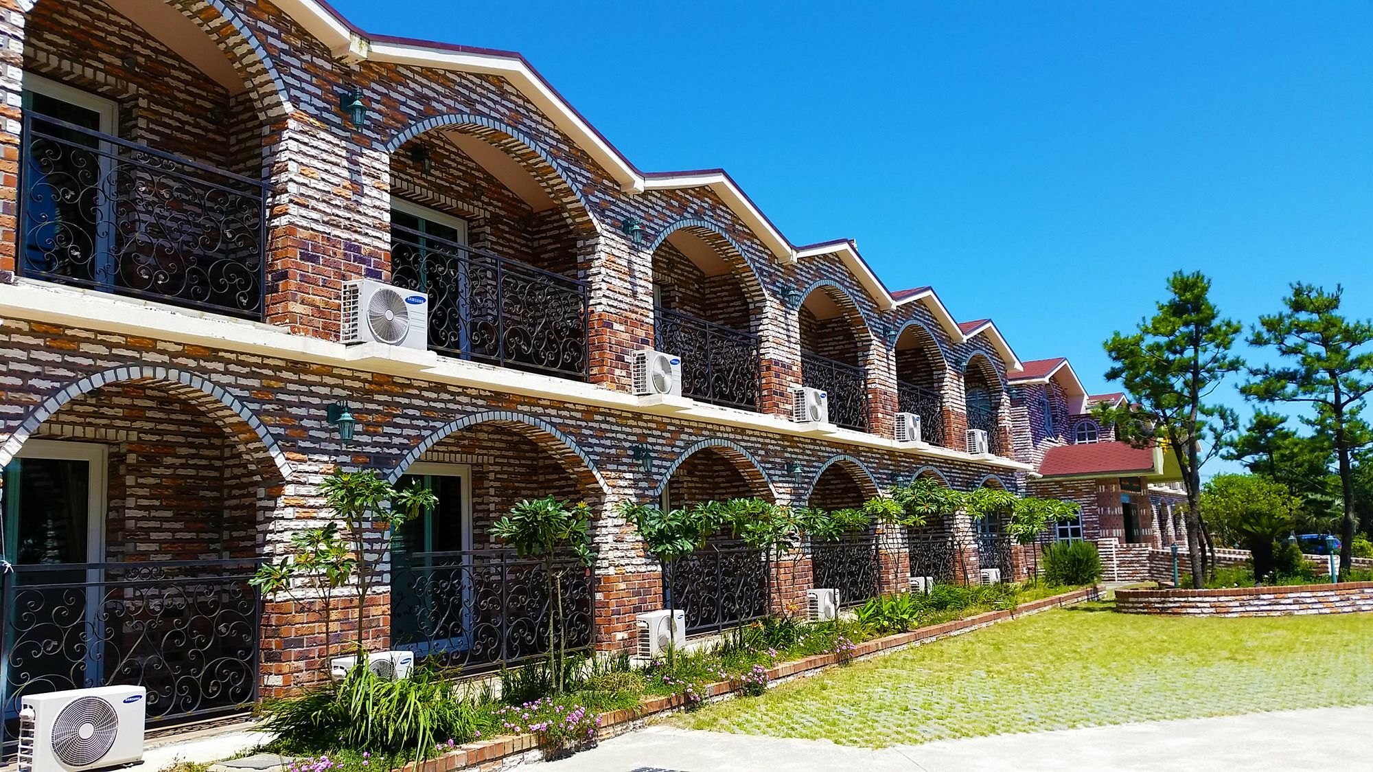 Jeju Ts Youth Hostel & Resort Согвипхо Экстерьер фото