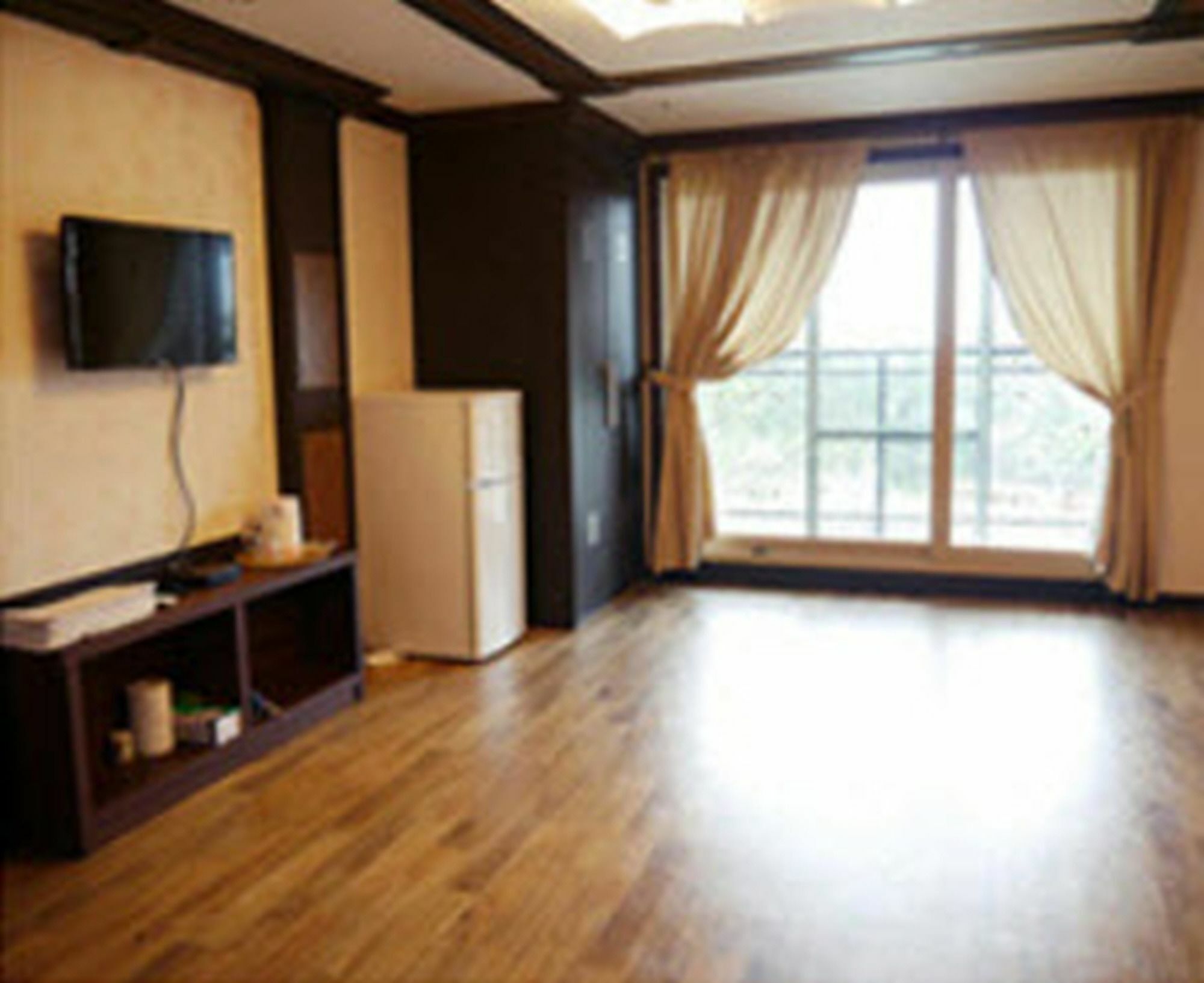 Jeju Ts Youth Hostel & Resort Согвипхо Экстерьер фото